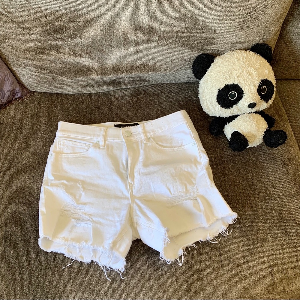 White high waisted shorts